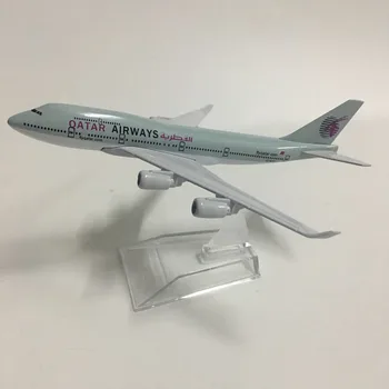 16cm Alaşım Metal Hava QATAR Airways Boeing 747 B747 400 Havayolları Uçak Model Uçak Uçak Modeli w Standı Zanaat Hediye