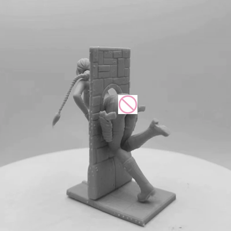 Karikatür Oyun Karakteri 1/24 Ölçekli Reçine şekilli kalıp Kiti Yüksekliği 64mm Sıkışmış Kız Demonte ve Boyasız DIY Oyuncak Diorama - 5