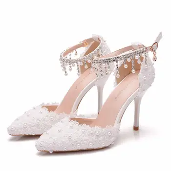 Kristal Kraliçe Kadın Düğün Ayakkabı Beyaz Dantel Çiçek Bileklik Gelin Sivri Burun Ince Topuklu Ayak Bileği Kayışı Sandalet