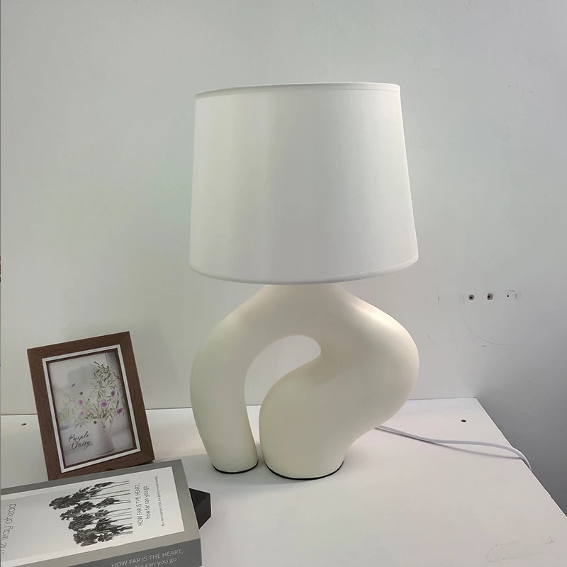 Modern minimalist İskandinav kumaş reçine masa lambası yatak odası başucu Çalışması Yemek oturma odası sanat dekoru masa lambası - 2