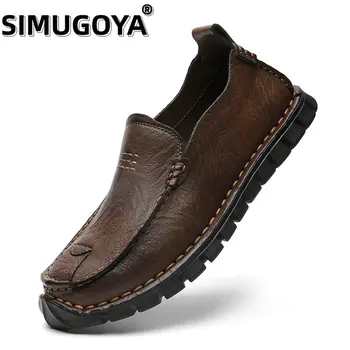 SIMUGOYA Erkek deri lüks marka Lok Fu ayakkabı el dikişli erkek ayakkabıları nefes tek pedallı sürüş ayakkabısı Zapatos para hombres