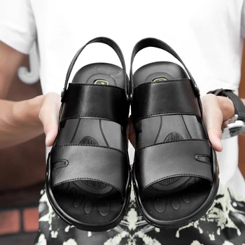 Yaz Yeni erkek Sandalet Gençlik Siyah Açık moda terlikler Erkek Plaj Serin Antiskid Erkekler rahat ayakkabılar Flip-flop Büyük Boy 50