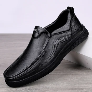 Yeni İtalyan Hakiki deri ayakkabı erkek mokasen ayakkabıları rahat elbise ayakkabı Lüks Marka Yumuşak Moccasins Rahat Kayma Sürüş Tekne Ayakkabı